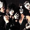 Kiss     
