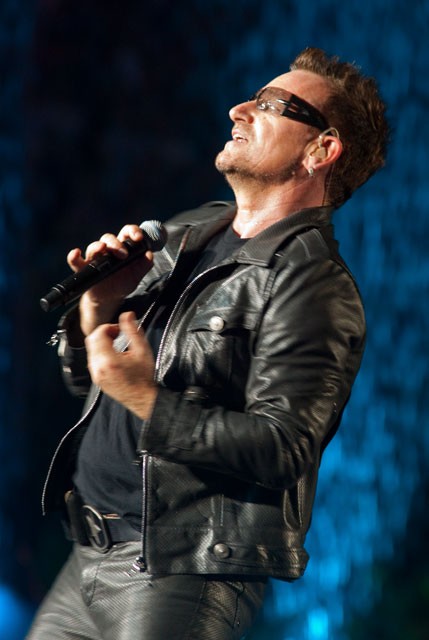       U2