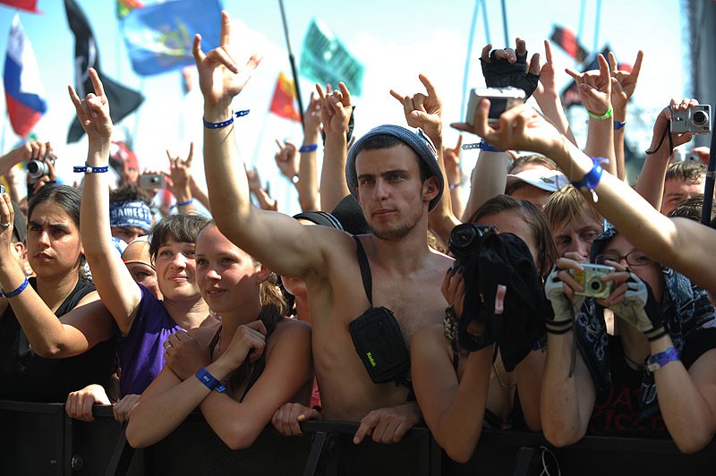 нашествие 2009. нашествие 2009. нашествие 2010 фото. нашествие в питере. нашествие 2009 фото.